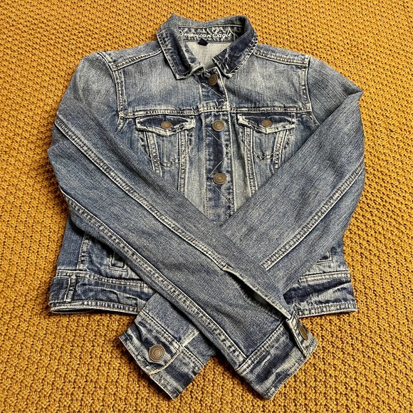 American Eagle Womens Small Blue Cropped Jean Jacket Button Front S993-938 - Picture 1 of 7